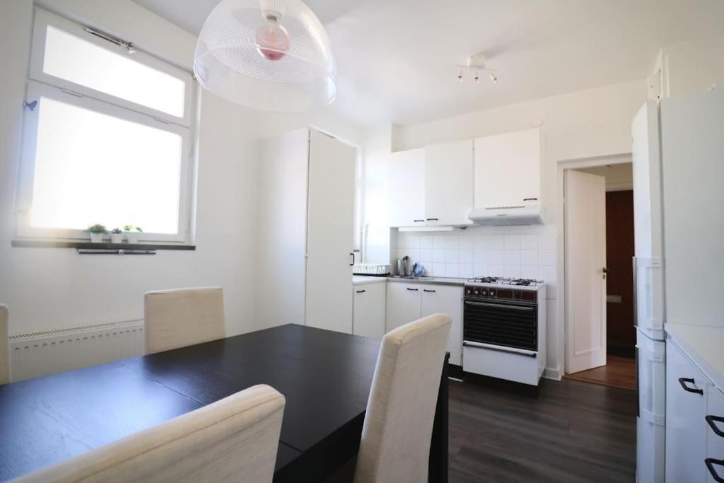 Stockholm Apartment Hammarbyhojden Esterno foto